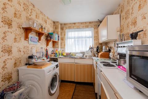 2 bedroom flat for sale, Ridge Bank, Cippenham