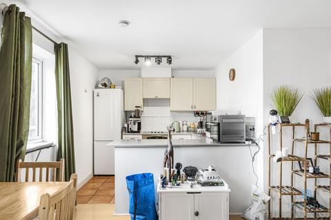 2 bedroom apartment to rent, London E14