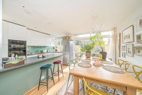 undefined, Castle Green, Weybridge KT13