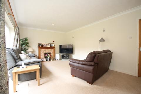 4 bedroom detached house for sale, Woking GU22