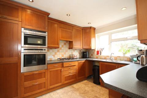4 bedroom detached house for sale, Woking GU22