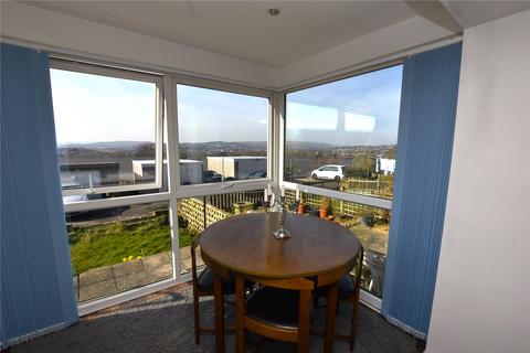 2 bedroom terraced house for sale, North Terrace, Yeadon, Leeds, West Yorkshire