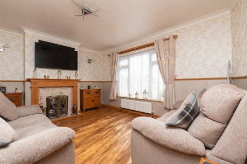 22 Harold Road, Cuxton, Rochester, ME2 1EE