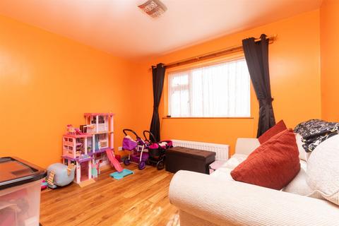 22 Harold Road, Cuxton, Rochester, ME2 1EE