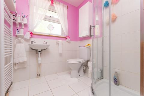 22 Harold Road, Cuxton, Rochester, ME2 1EE