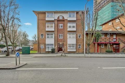 Studio for sale, Bramley Road, London