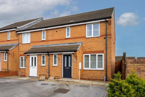 3 bedroom end of terrace house for sale, Heather Avenue, Withernsea