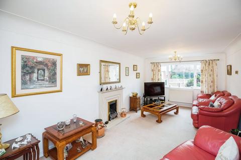 19 Alyn Drive, Rossett, Wrexham, LL12 0HQ