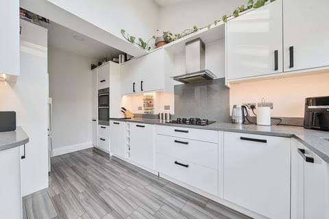 38 North Drive, Orpington, BR6 9PQ