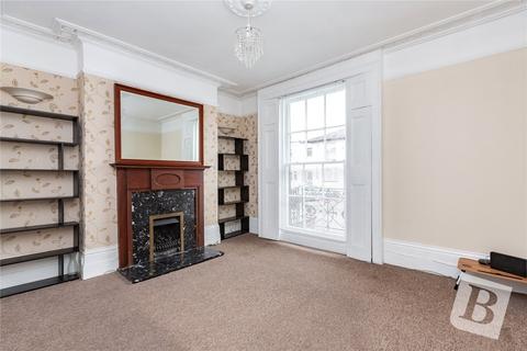 3 Cambrian Grove, Gravesend, DA11 0PU
