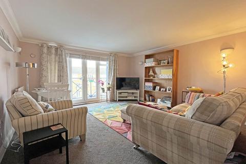 2 bedroom flat for sale, Sovereign Harbour, Eastbourne, BN23 5TR