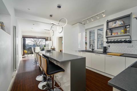 5 bedroom detached house for sale, Upper Batley Lane, Upper Batley