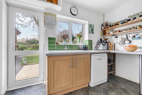 undefined, Wellmead, Kilmington, Axminster