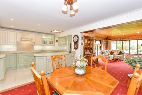 4 bedroom detached house for sale, Highcroft Lane, Waterlooville PO8