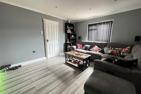 90 Castleton Road, Middleleaze, Swindon, SN5 5GD