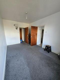 1 bedroom flat to rent, Stratford Road, Hall Green