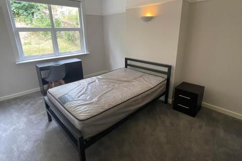 3 bedroom house to rent, Cromwell Road, Bristol BS6