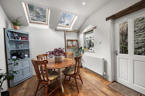 2 bedroom end of terrace house for sale, High Street, Tideswell