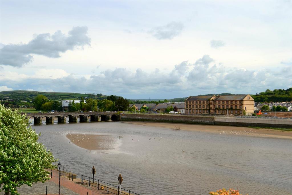 View 3.jpg