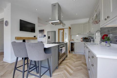 22 Riplingham Road, Kirk Ella, Hull, HU10 7TP
