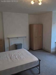 2 bedroom house to rent, Whatley Road, Bristol BS8