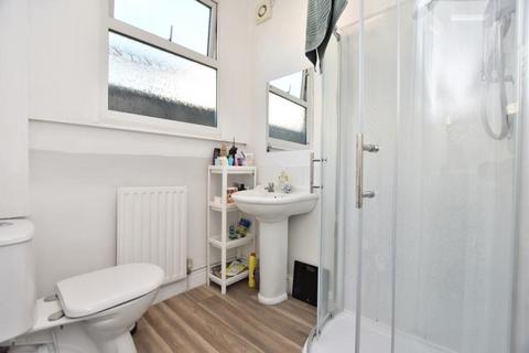 1 bedroom house to rent, Whatley Road, Bristol BS8