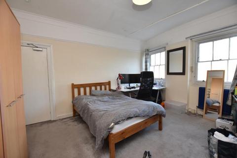 5 bedroom house to rent, Berkeley Crescent, Bristol BS8