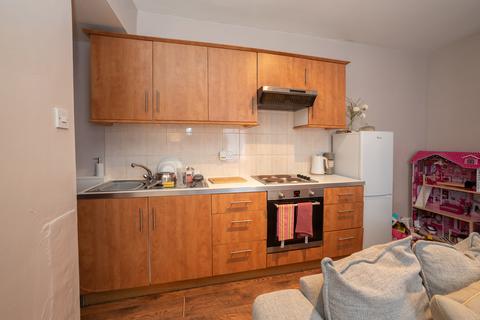 14 Albert Street, Thornton, Bradford, BD13 3ER