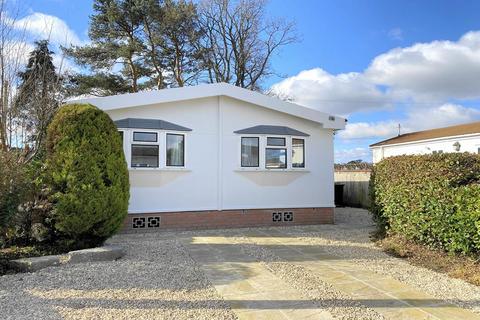 2 bedroom park home for sale, Wareham Road, Holton Heath, Poole, Dorset