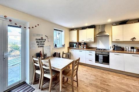 6 bedroom house to rent, Wood Mead, Bristol BS16