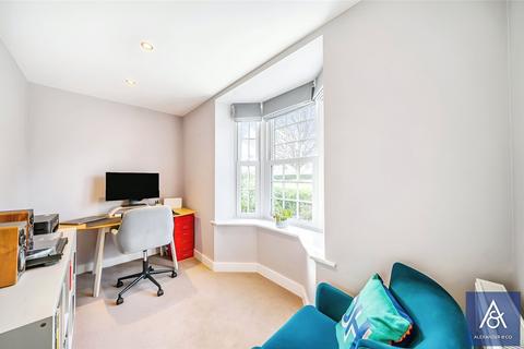 10 Bronnley Way, Brackley, NN13 5GL