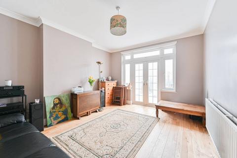 3 bedroom terraced house to rent, Ivymount Road, Streatham, London, SE27