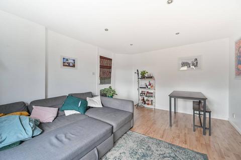 1 bedroom flat to rent, Myatt Road, Oval, London, SW9