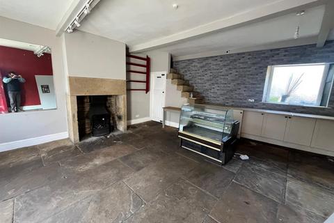 Shop to rent, Meltham Road, Huddersfield HD4