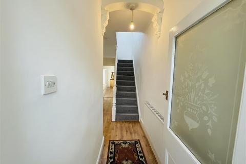3 bedroom terraced house for sale, Swansea Road, Llanelli