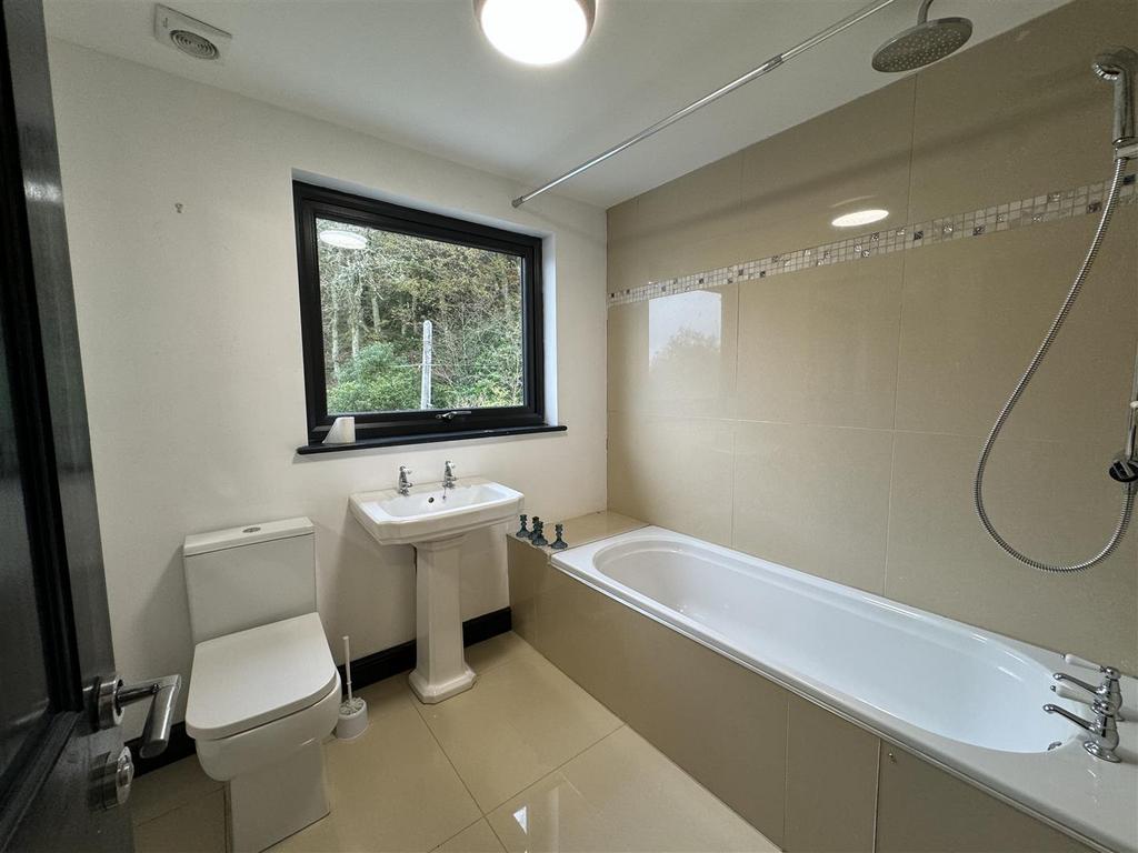 Upstairs Bathroom