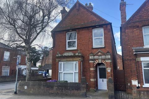 2 bedroom flat to rent, CARLTON ROAD, BOSTON