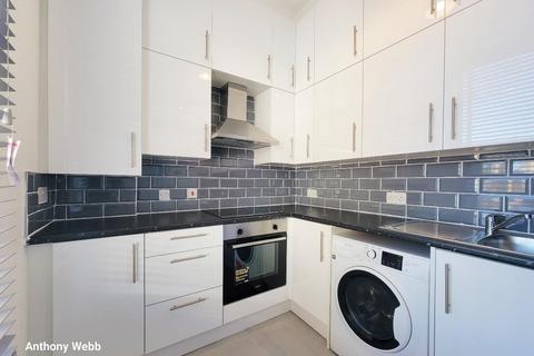 1 bedroom flat to rent, Essex Road, Islington, N1