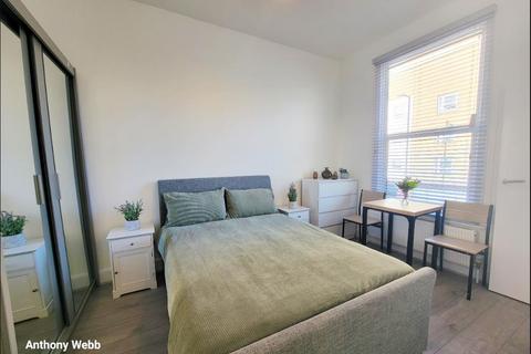 1 bedroom flat to rent, Essex Road, Islington, N1