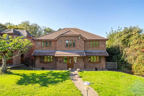 4 bedroom detached house for sale, Nettlestone, Seaview