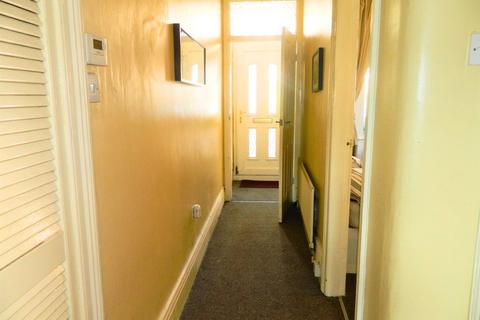 2 bedroom ground floor flat to rent, Simonside Terrace, Tyne and Wear NE6