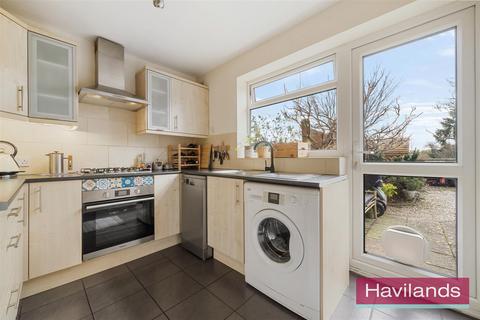 2 bedroom maisonette for sale, Fairlawn Close, London