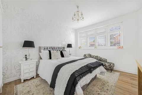 80 Rolleston Avenue, Petts Wood, Orpington, BR5 1AL