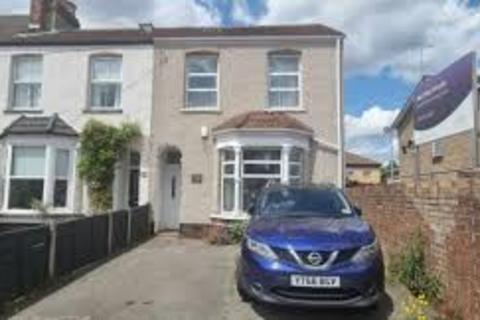 5 bedroom semi-detached house to rent, Como Street, Romford RM7