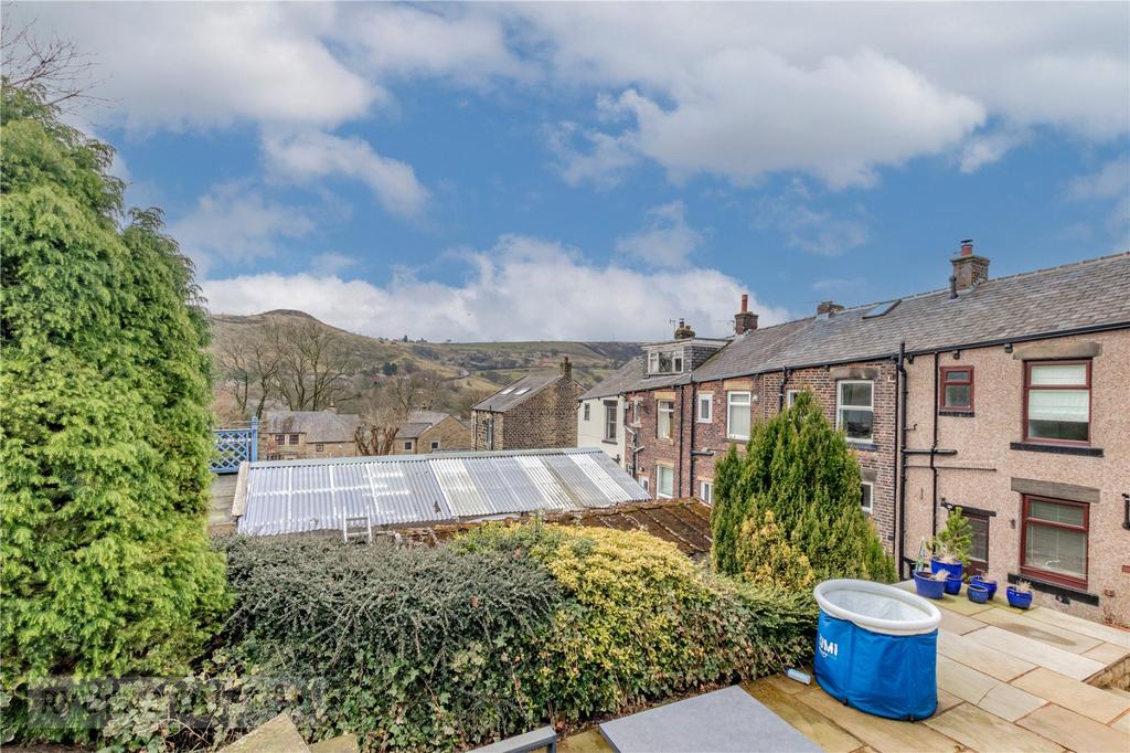 Rear Garden/View