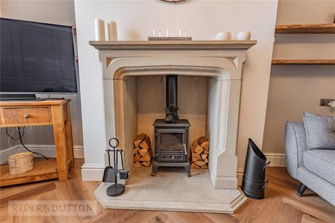 16 Delph Lane, Delph, Oldham, OL3 5HX