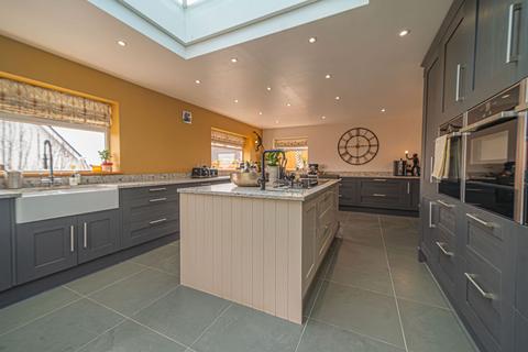 5 bedroom detached house for sale, Vicarage Hill, Newport, NP20