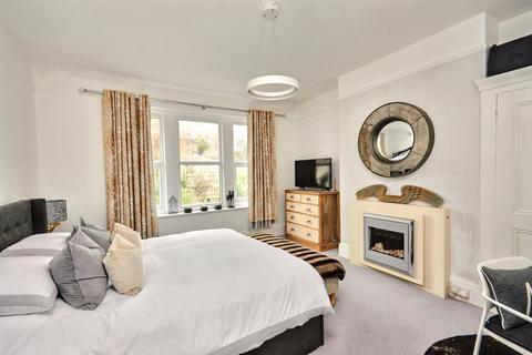 1 bedroom flat for sale, Upperton Road, Eastbourne