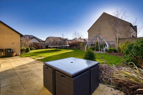 5 bedroom detached house for sale, Marsh Furlong, Bampton OX18