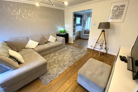 1 Crocus Drive, Royton, Oldham, OL2 6QP